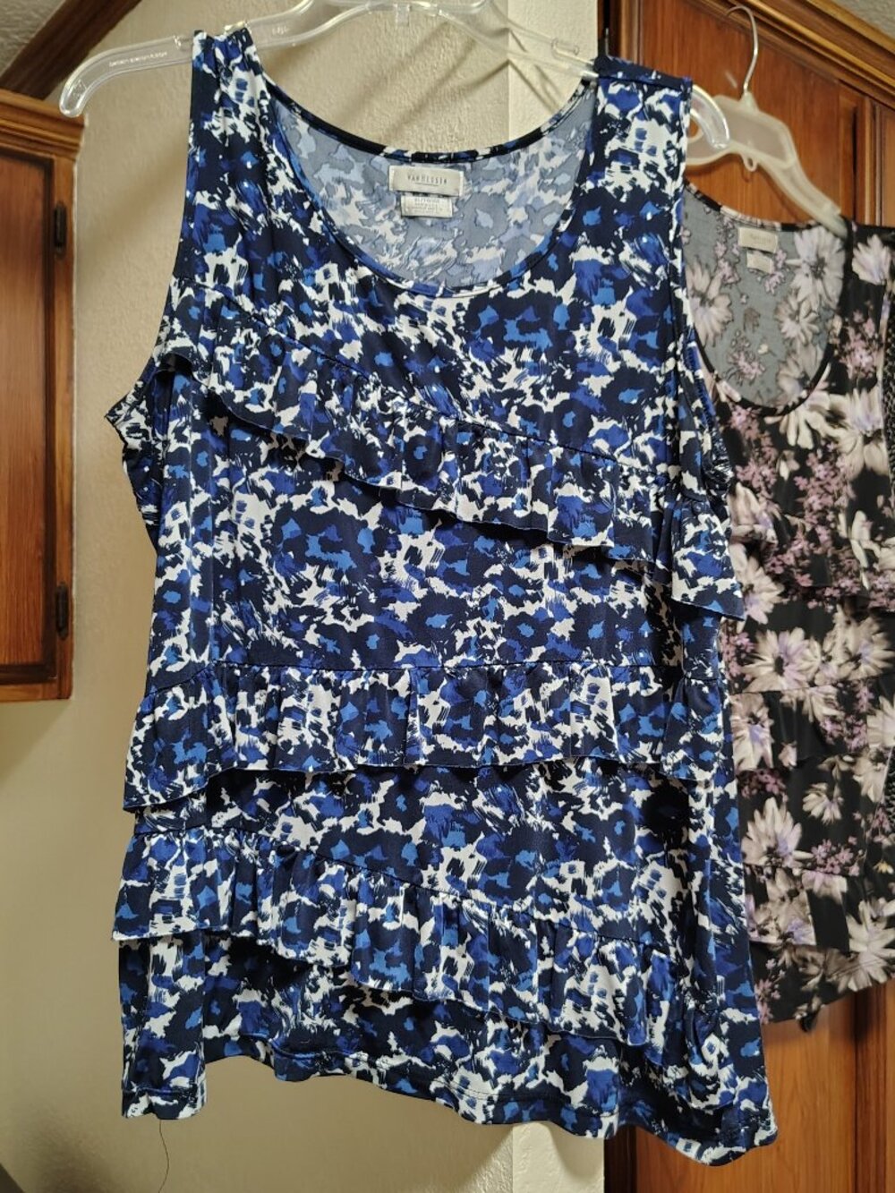 Van Heusen Womens Ruffle Blue and White top XL